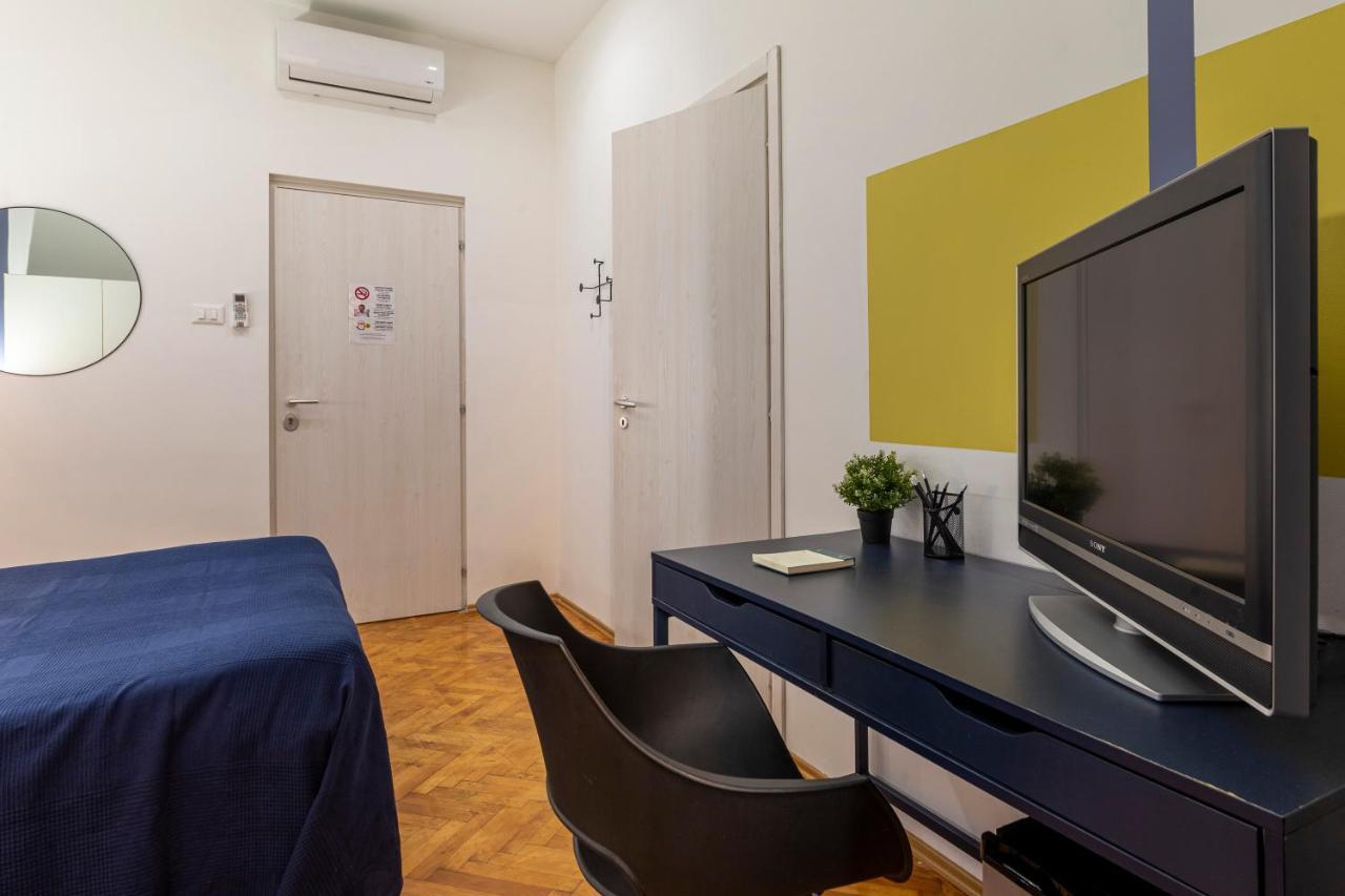 Lovely Guest-Room With Private Bathroom Triëst Buitenkant foto