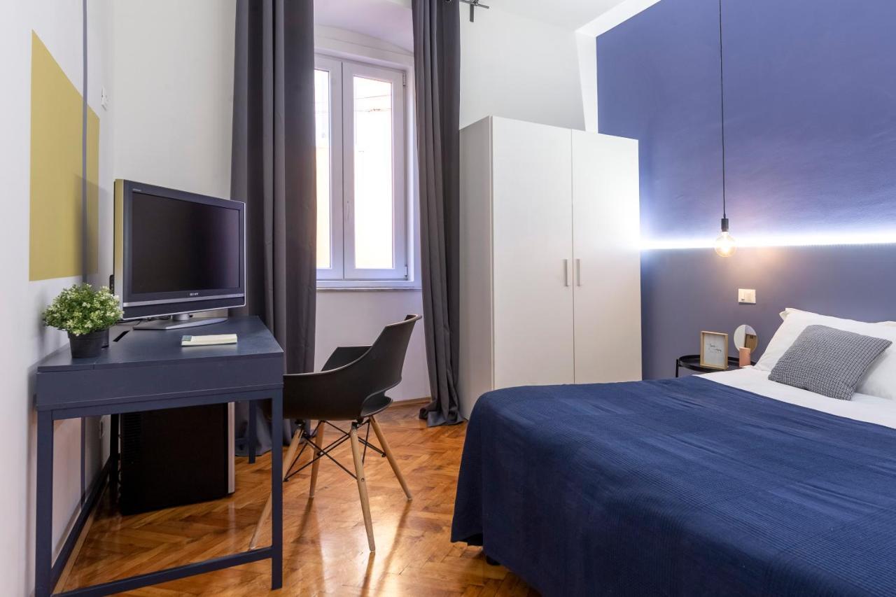 Lovely Guest-Room With Private Bathroom Triëst Buitenkant foto