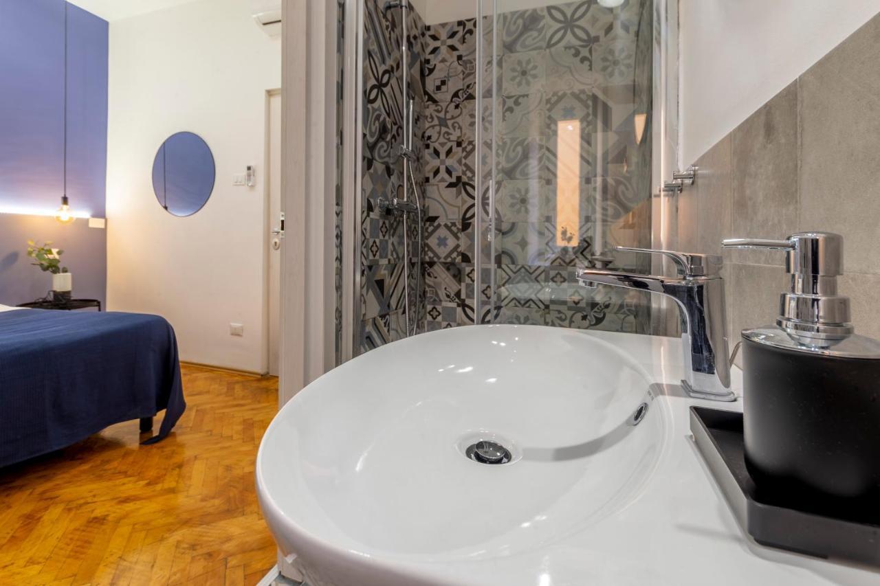 Lovely Guest-Room With Private Bathroom Triëst Buitenkant foto