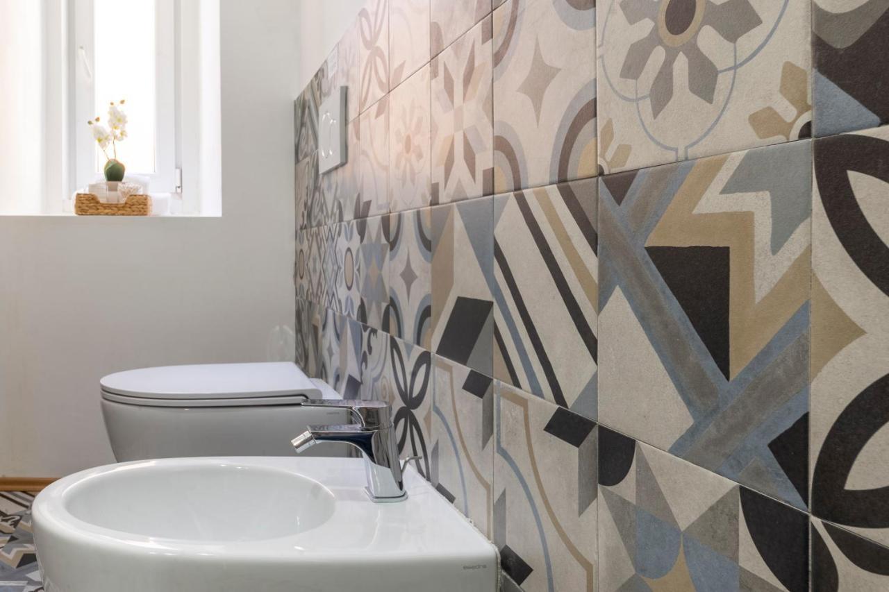 Lovely Guest-Room With Private Bathroom Triëst Buitenkant foto